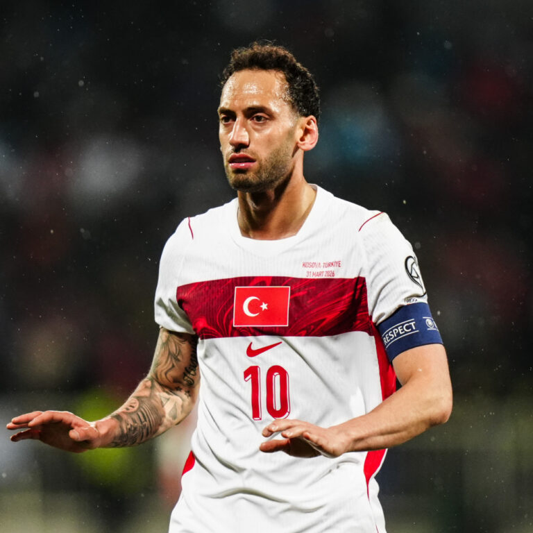 A Milli Takım kaptanı Hakan Çalhanoğlu Dünya Kupası sonrası sorumluluğu üstlendi