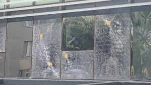 Beykoz’da iş merkezine yönelik silahlı saldırıda şüpheliler aranıyor