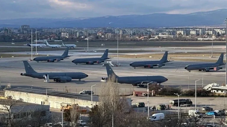 Bulgaristan’dan ayrılan ABD askeri uçakları Avrupa savunmasında yeni bir döneme işaret ediyor