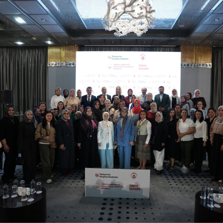 Bursa’da Girişimci Kadınlar Eğitim ve İpuçlarıyla Buluştu
