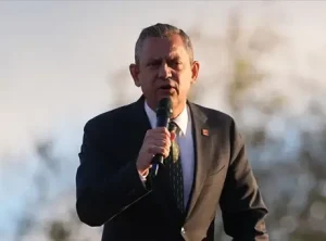 CHP’li vekiller hakkında fezleke talebi, iddialar siyaseti karıştırdı