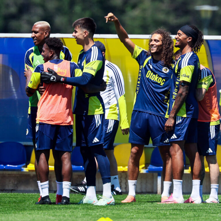Fenerbahçe Topuk Yaylası’nda Yeni Sezon İçin Yoğun Antrenman Programını Sürdürüyor