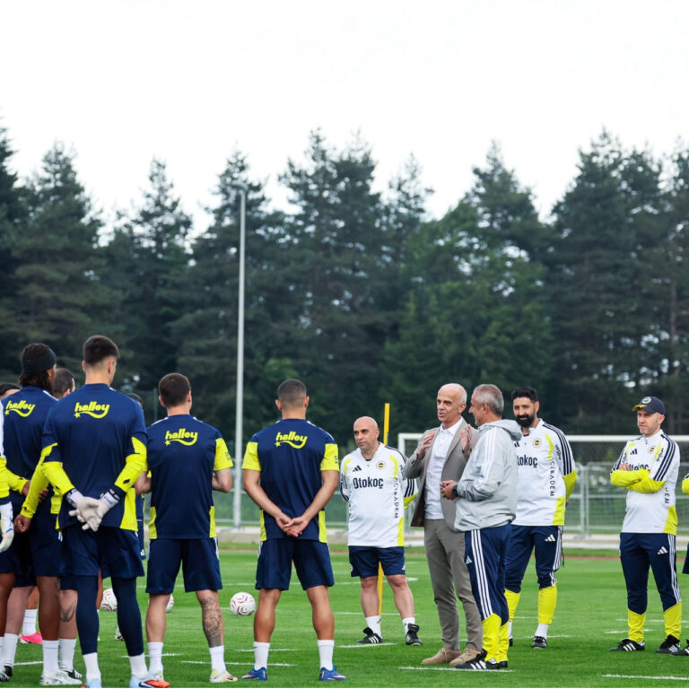 Fenerbahçe yeni sezon hazırlıklarına Topuk Yaylası’nda hız kesmeden devam ediyor
