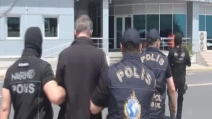Hollanda’nın Aradığı Kırmızı Bültenli Zanlı İstanbul’da Yakalanarak İade Edildi