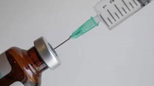 İngiltere’de kızamık vakalarında artış sürerken iki çocuk hayatını kaybetti