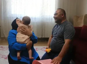 Kilis’te koruyucu aile olup yeni bir hayata başlayan çift herkesin yüreğine dokundu