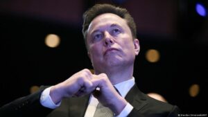 Kuzey İrlanda’daki bıçaklı saldırı sonrası Elon Musk’ın paylaşımları tartışma yarattı