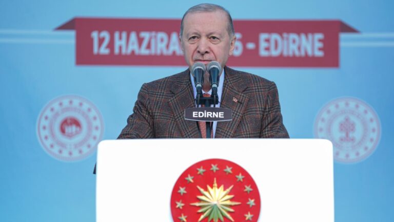 Milletin Beklentisi Ne?