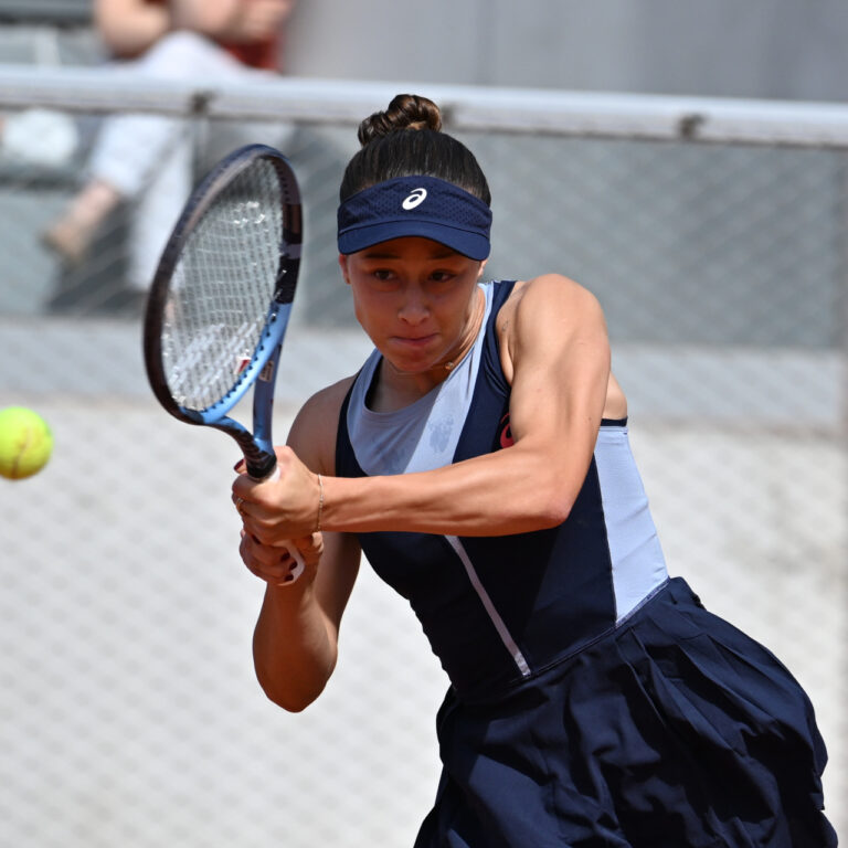 Milli Tenisçi Zeynep Sönmez Eastbourne Açık Çeyrek Finalinde Elendi