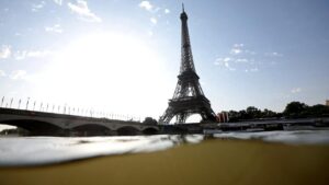 Paris’te aşırı sıcaklar hastanelere yüzlerce kişiyi taşıdı, sağlık sistemi alarma geçti
