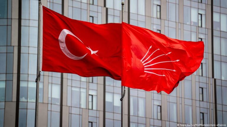 Rüşvet suçlamasıyla CHP’li Bora Balcıoğlu ve dokuz kişi tutuklandı