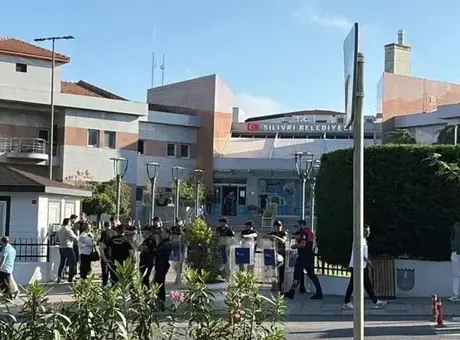 Silivri Belediyesinde Usulsüzlük Operasyonunda 10 Kişi Tutuklandı
