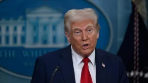 Trump, ABD askerlerine saldırı durumunda İran’a hızlı bir savaş tehdidinde bulundu