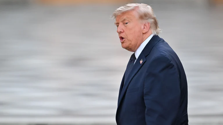 Trump İran’a karşı zafer ilan ederken güç kullanma yetkisinin sınırsız olduğunu belirtti