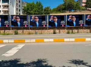 Tunceli Valiliği Kılıçdaroğlu Afişleri Konusundaki İddiaları Kesin Bir Dille Reddetti