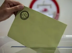 YSK Başkanı Serdar Mutta, ara seçimlerin sorunsuz tamamlandığını duyurdu