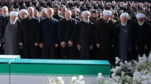 İran’ın dini lideri Mücteba Hamaney, Ali Hamaney’in cenazesinde görülmedi