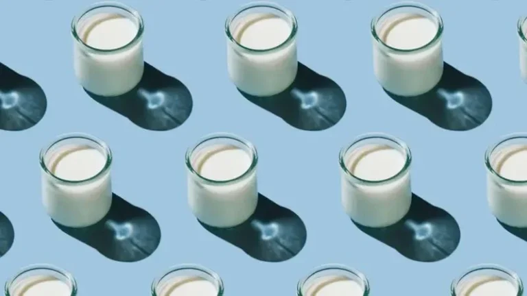 Bir diyetisyen yanıtlıyor: Kefirin faydaları neler, her gün içmeli misiniz?