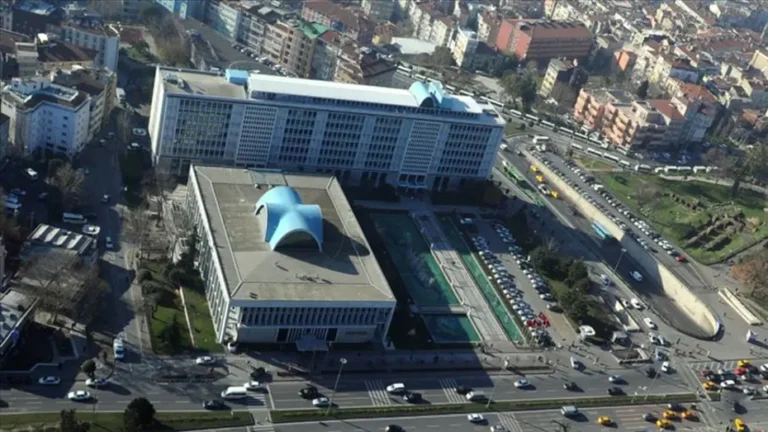 İstanbul 40. Ağır Ceza Mahkemesi’nin kapatılmasıyla İBB davası 33. Mahkemeye taşındı