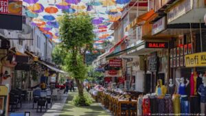 Küresel ısınma karşısında kentler aşırı sıcaklara karşı yenilikçi çözümler üretiyor