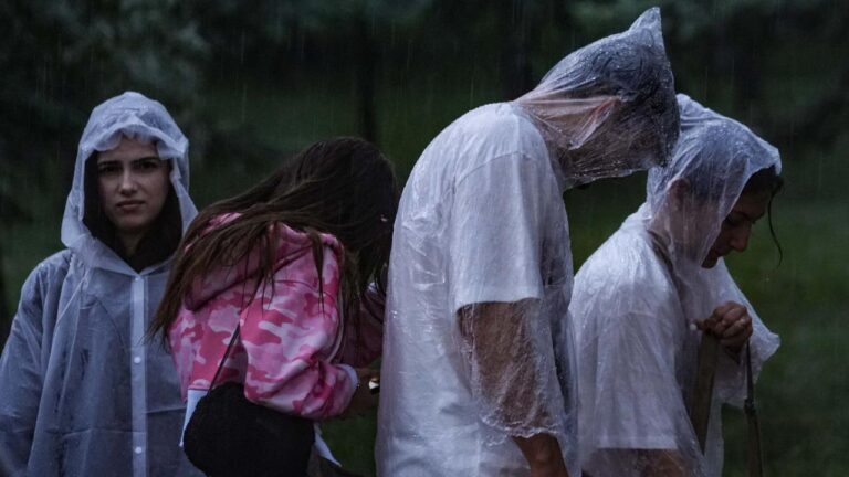 Meteoroloji 10 ilde kuvvetli sağanak uyarısı yaptı, vatandaşlardan dikkatli olmaları istendi