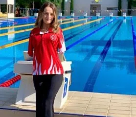 Paralimpik Yüzücü Sümeyye Boyacı Fransa’da Altın Madalya Kazandı