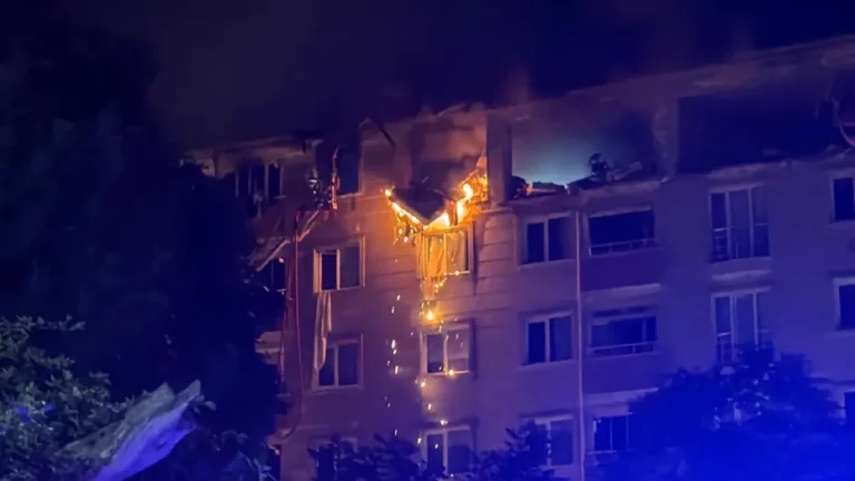 Tekirdağ Çorlu’da apartmanda meydana gelen patlama can kaybına yol açtı