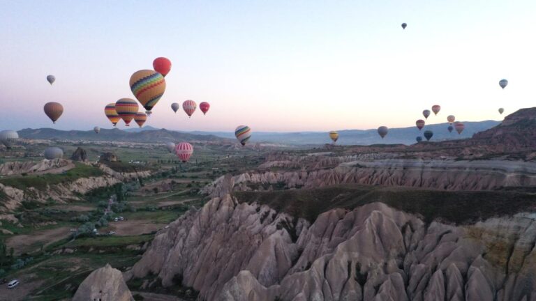 Türkiye’nin balon turizmi ilk yarıda 308 bin yolcuyla rekor kırdı