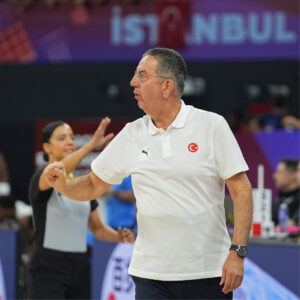 U17 Başantrenörü Hasan Özmeriç Fransa galibiyeti sonrası finale göz kırptı