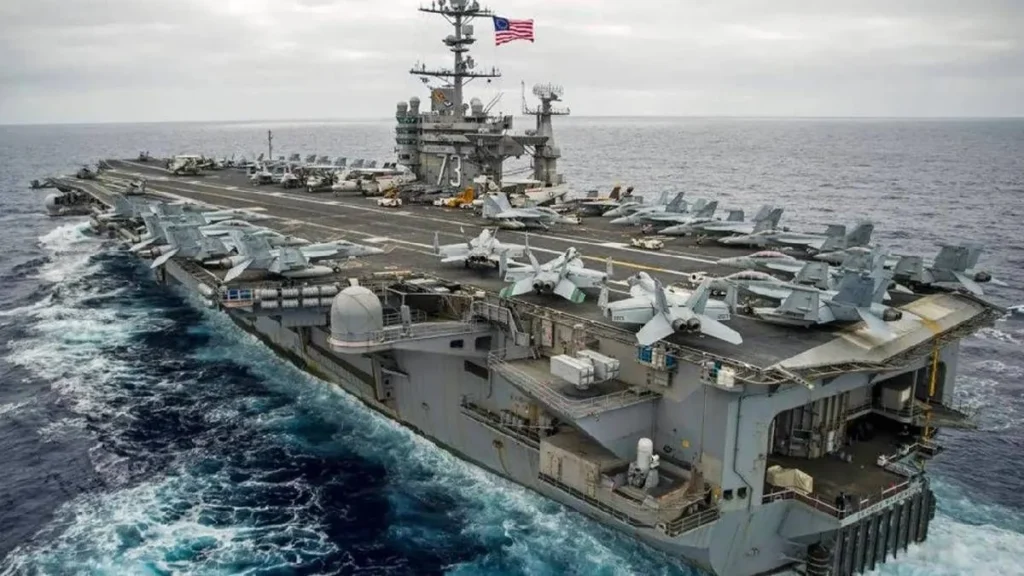 İntihar alarmı verilen Amerikan savaş gemisini yazanlar kovuldu