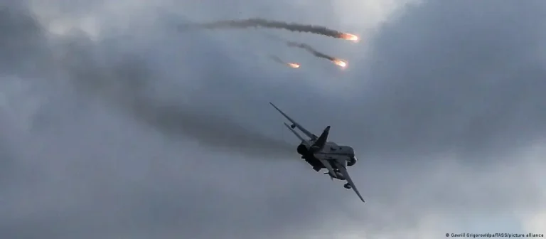 İran Kızılhaç’tan yardım istedi: “Pilotlarımız Katar’da rehin”