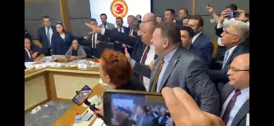 Çerçeve Yasa Adalet Komisyonu’ndan geçti: Görüşmelerde gerginlik ve Öcalan tartışması