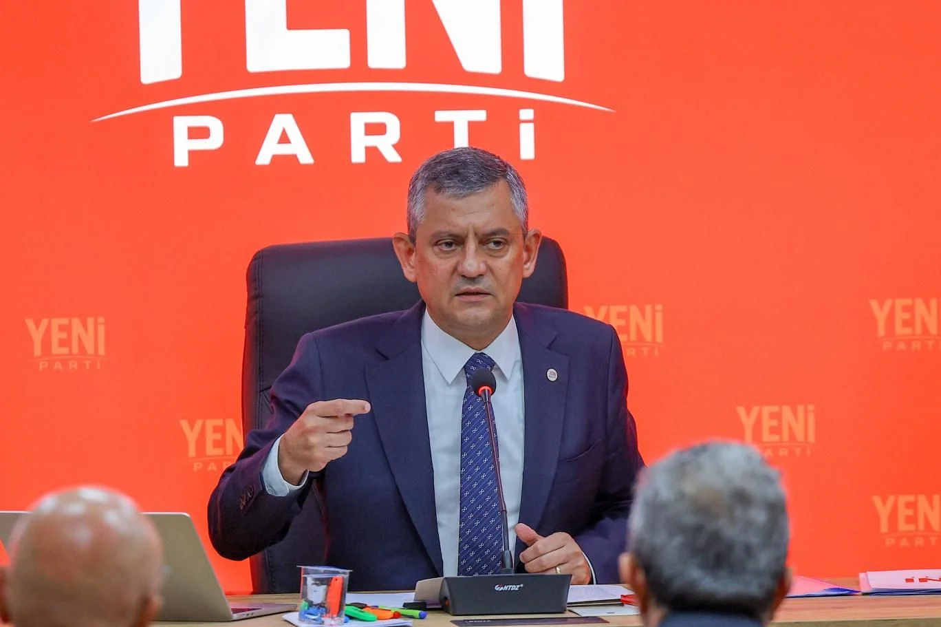 Özgür Özel: “İlk seçimde partiyi iktidar yapmazsam görevimi devredeceğim”