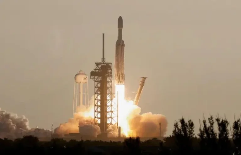 NASA yeni teleskobunu fırlattı: ‘Evren anlayışımızı yeniden yazabilir’